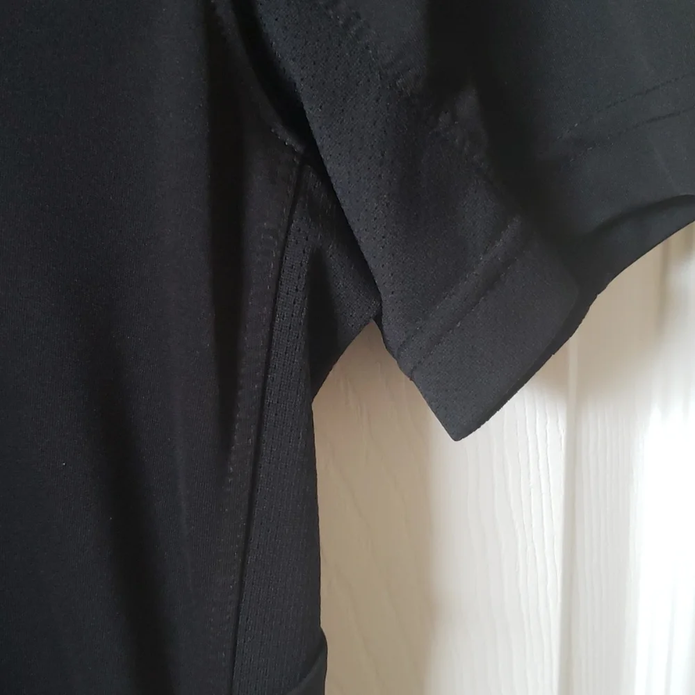 NIKE DRI- FIT short sleeves Tee black Large